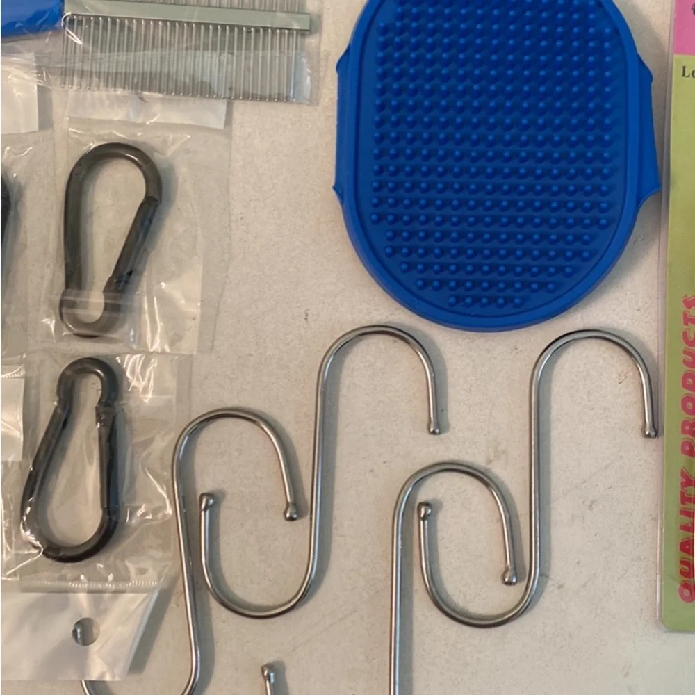 NWT Ourui One Pet Grooming Kit with hammock